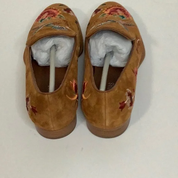 JOHNNY WAS MCCASSIN LOAFERS - Picture 4 of 5